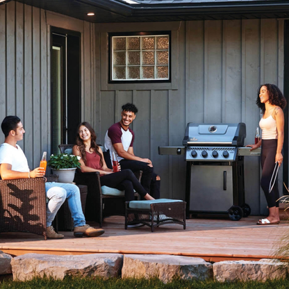 Napoleon Freestyle™ 425 4-Burner, Gas Grill