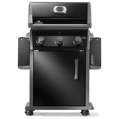 Napoleon Rogue® 425 with Stainless Steel Grids