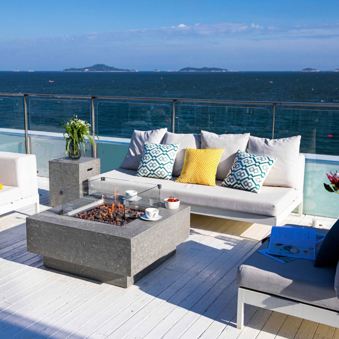 ELEMENTI MANHATTAN FIRE TABLE