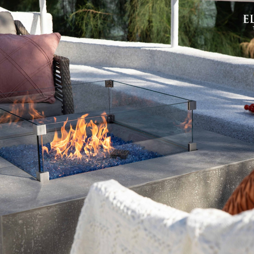 ELEMENTI PLUS VICTORIA Fire Table Light Gray