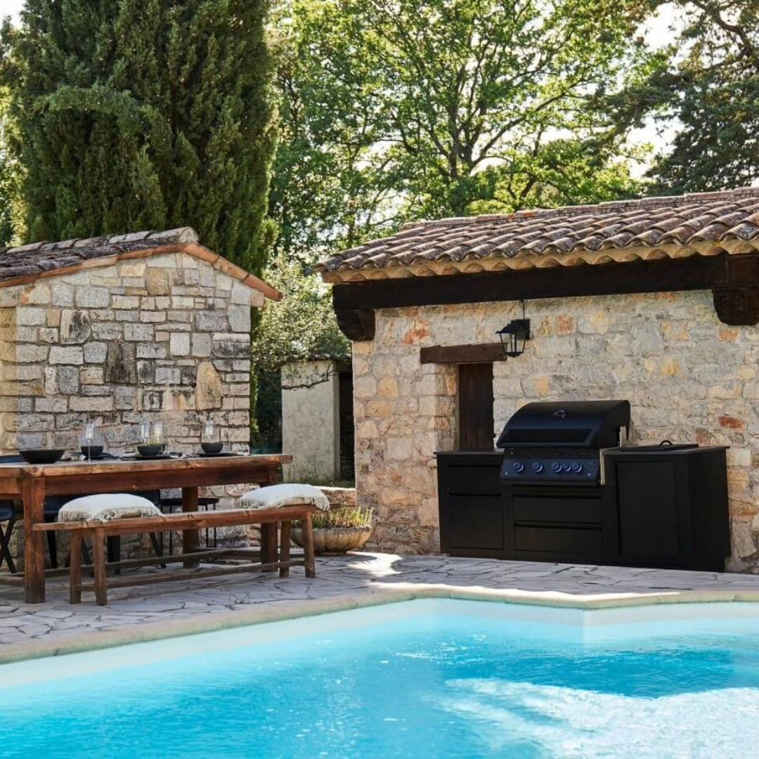 Napoleon  OASIS® 301 Outdoor Kitchen, Built-in 700 Series 32, Propane